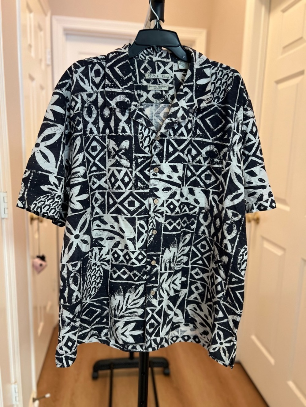Men's Hawaiian Black & White Geometric Print shirt 100% Silk